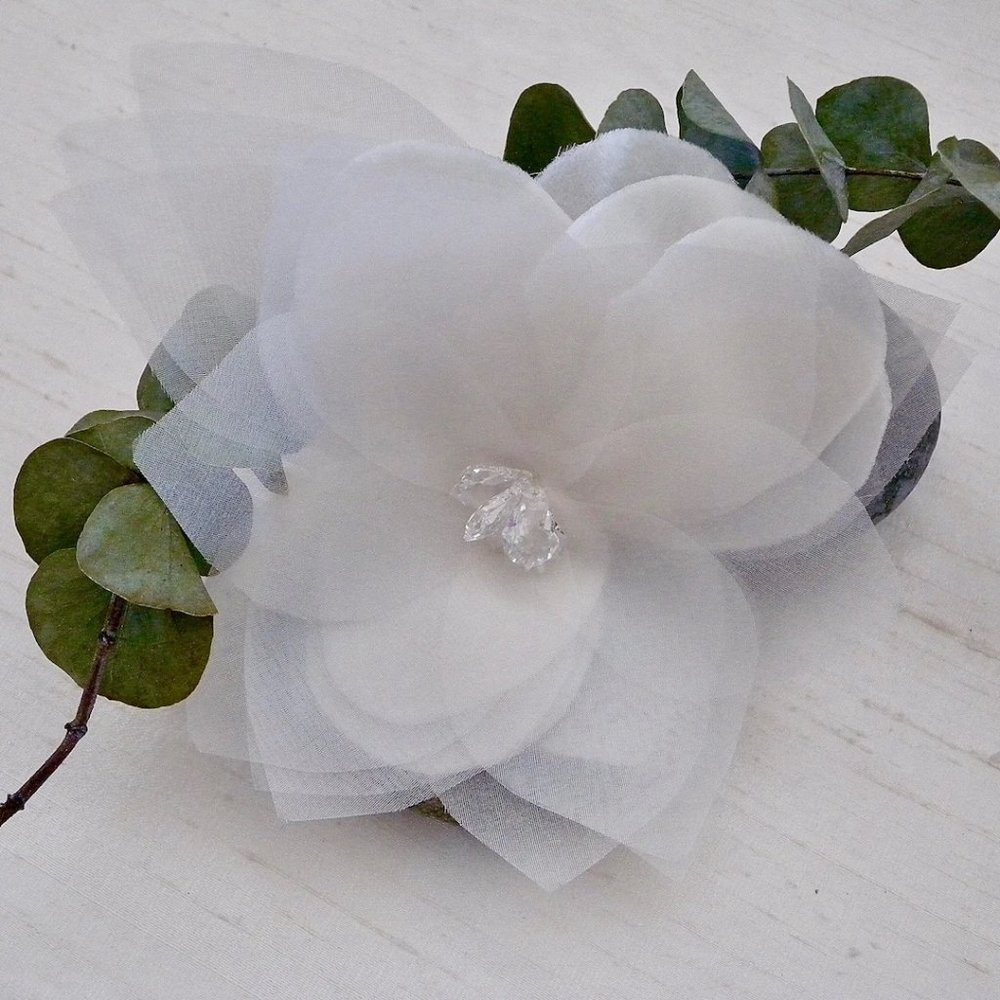 Sara Gabriel Ella Bridal Flower Hair Comb